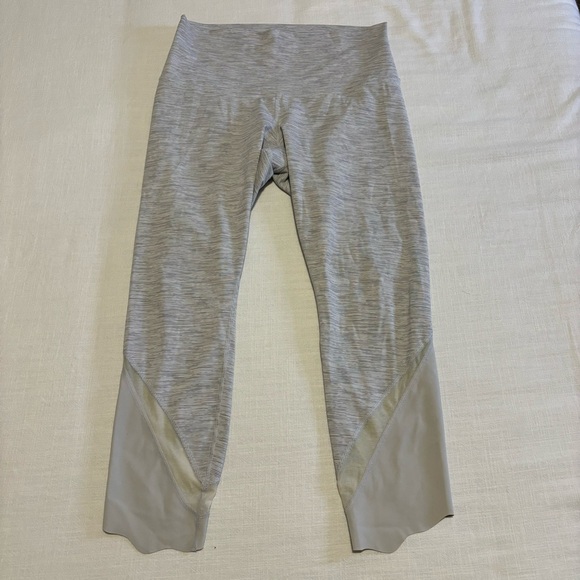 Women’s Lululemon Wunder Under Crop Il Scallop Legging SIZE 12 - Picture 6 of 15
